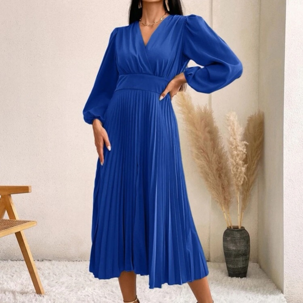 Luxe lantern sleeve pleated dress - Picture 6 of 16